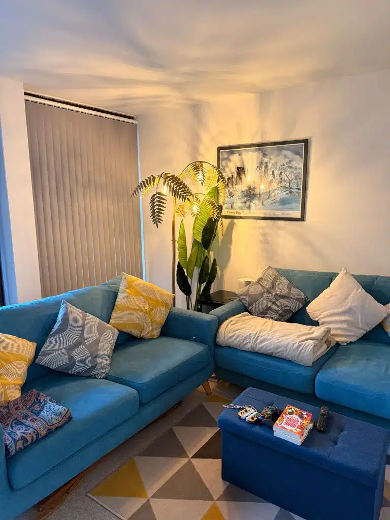 BARBICAN FLAT east london apartment shoot location PHOTO 2026 01 23 10 05 08 2