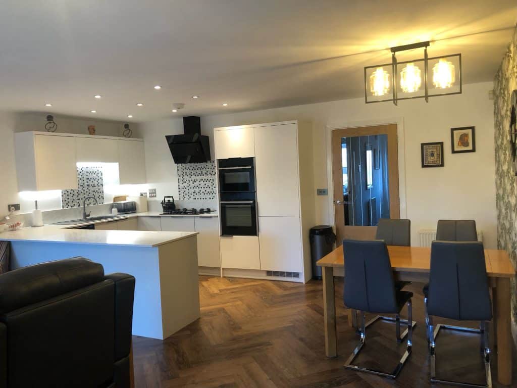 BURBRIDGE HOUSE shoot location wb studios location house image8