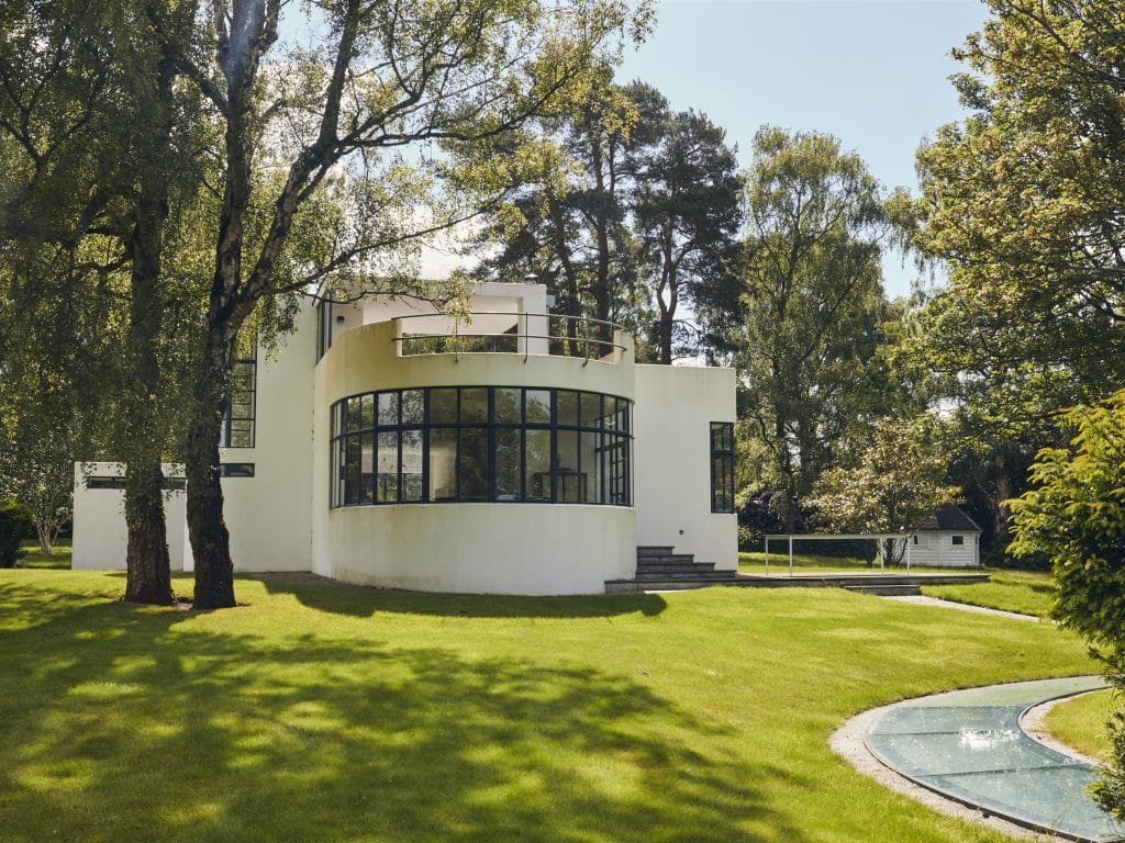 DECO COUNTRY modern neutral surrey location house JJ USHERWOOD HOUSE 1819