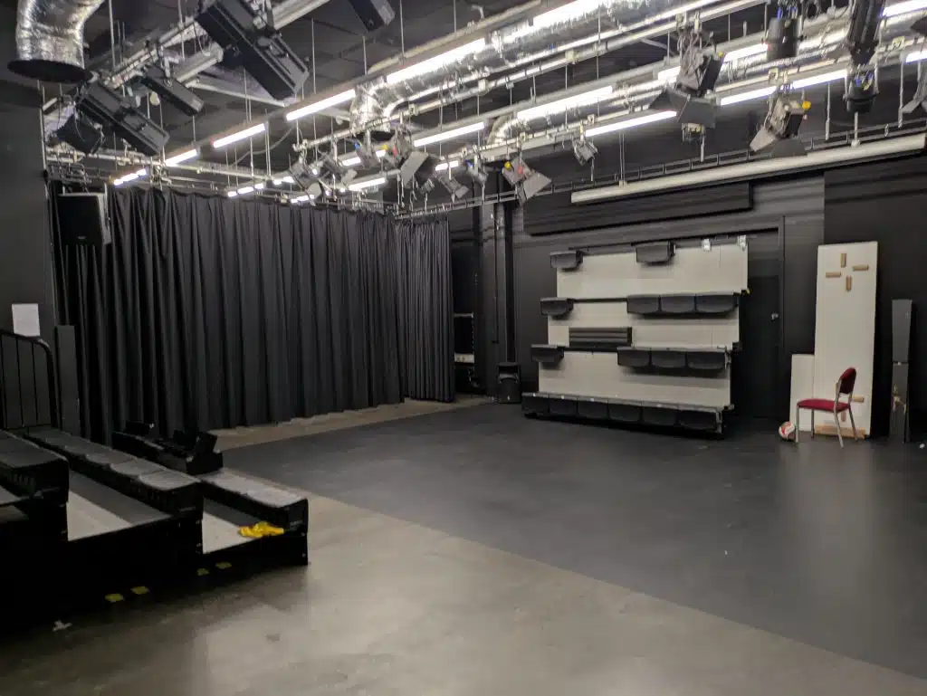 HIGH WYCOMBE CAMPUS school college university campus shoot location PXL 20250916 094522265