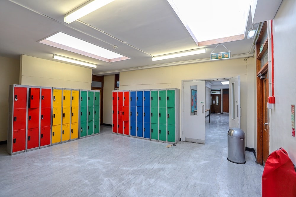 NEASDON school campus shoot location IMG 3724