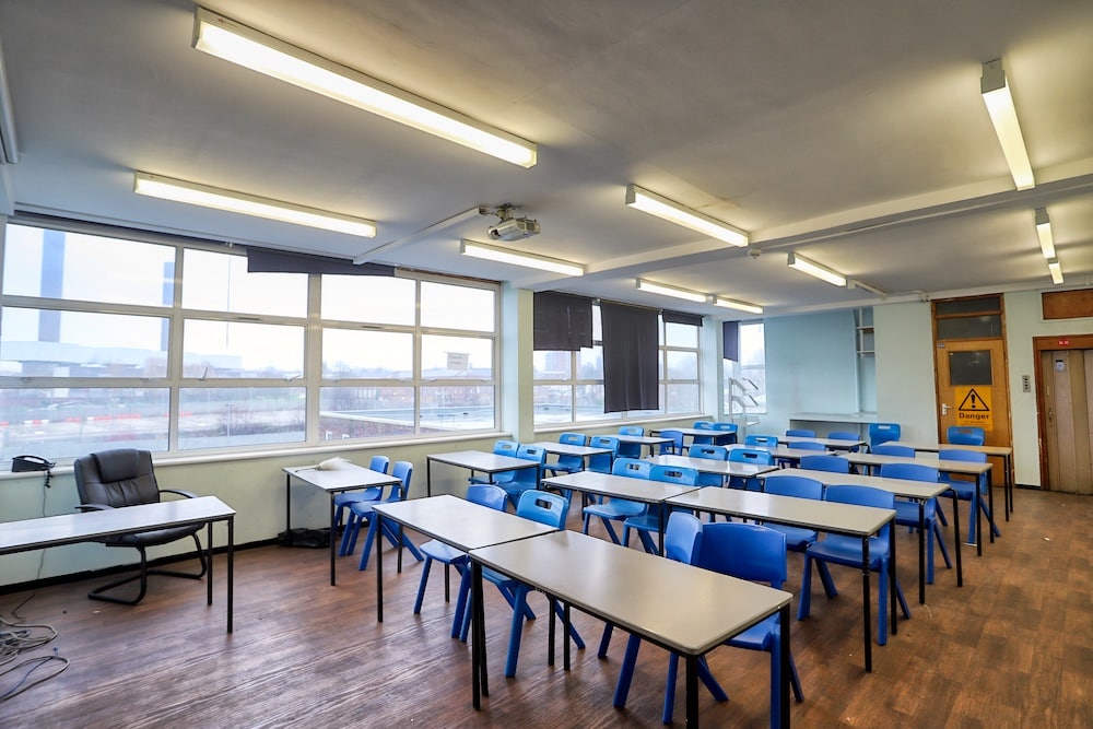 NEASDON school campus shoot location IMG 3738