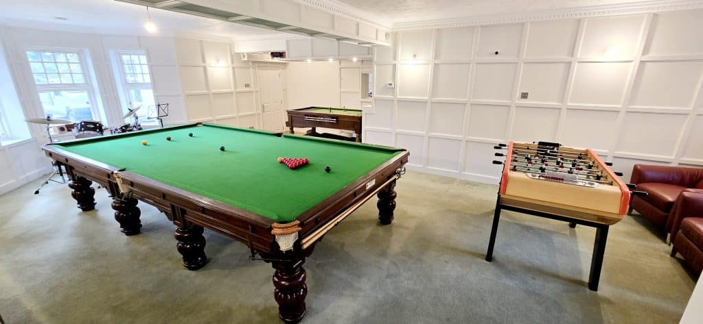 ORCHARD DENE victorian surrey large location house 20260116 115429