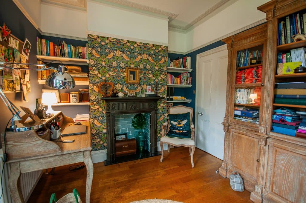 ORCHARD DENE victorian surrey large location house DSC 0114