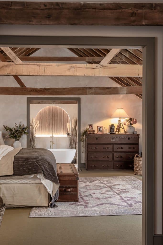 PHOENIX petersfield grade ii listed barn shoot location Phoenix 37