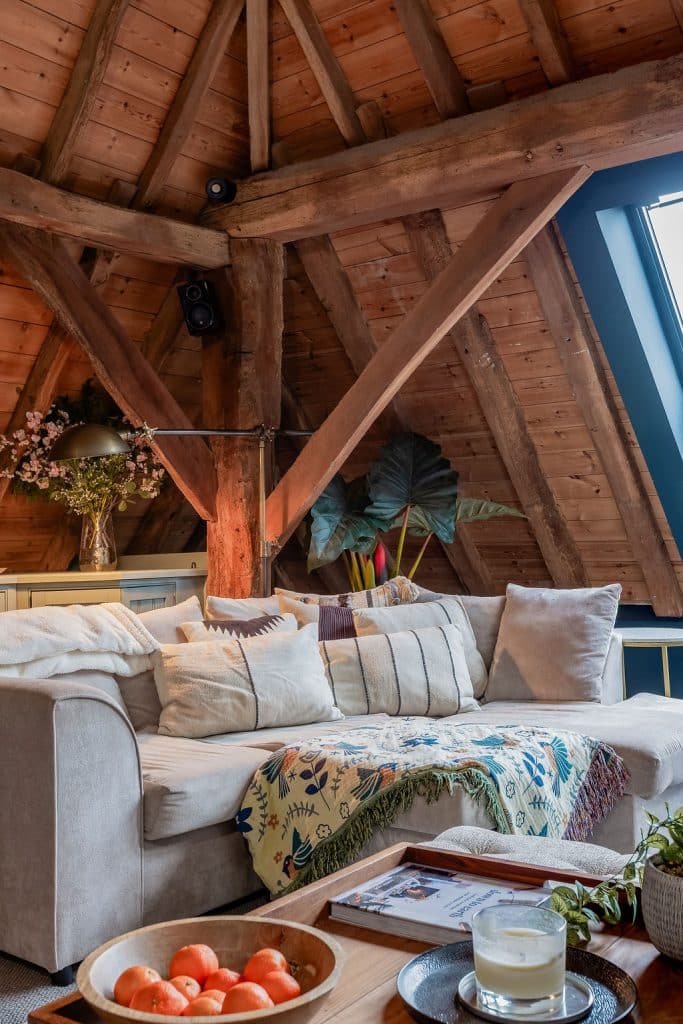 PHOENIX petersfield grade ii listed barn shoot location Phoenix 54