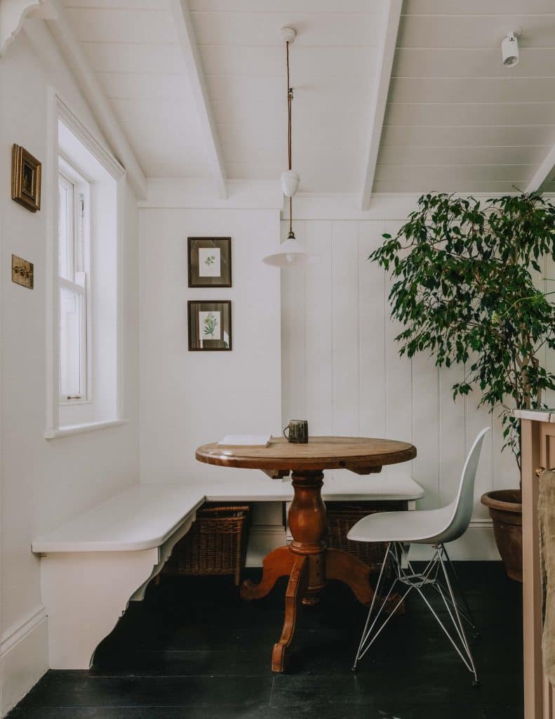 THE FLINT HOUSE west sussex victorian townhouse shoot location house 298A0928 Enhanced NR Edit