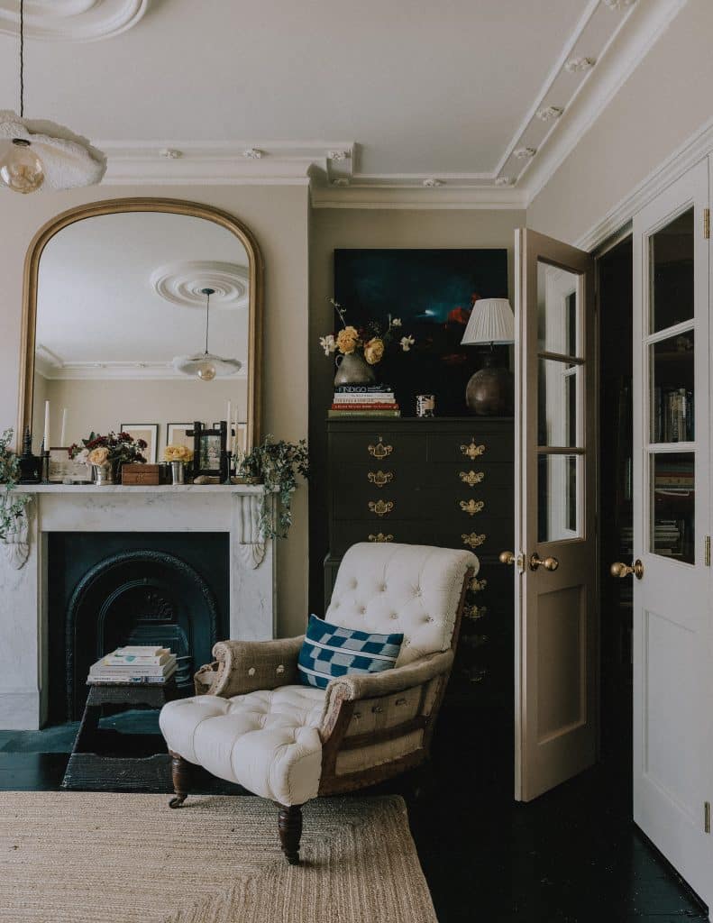 THE FLINT HOUSE west sussex victorian townhouse shoot location house 298A1094