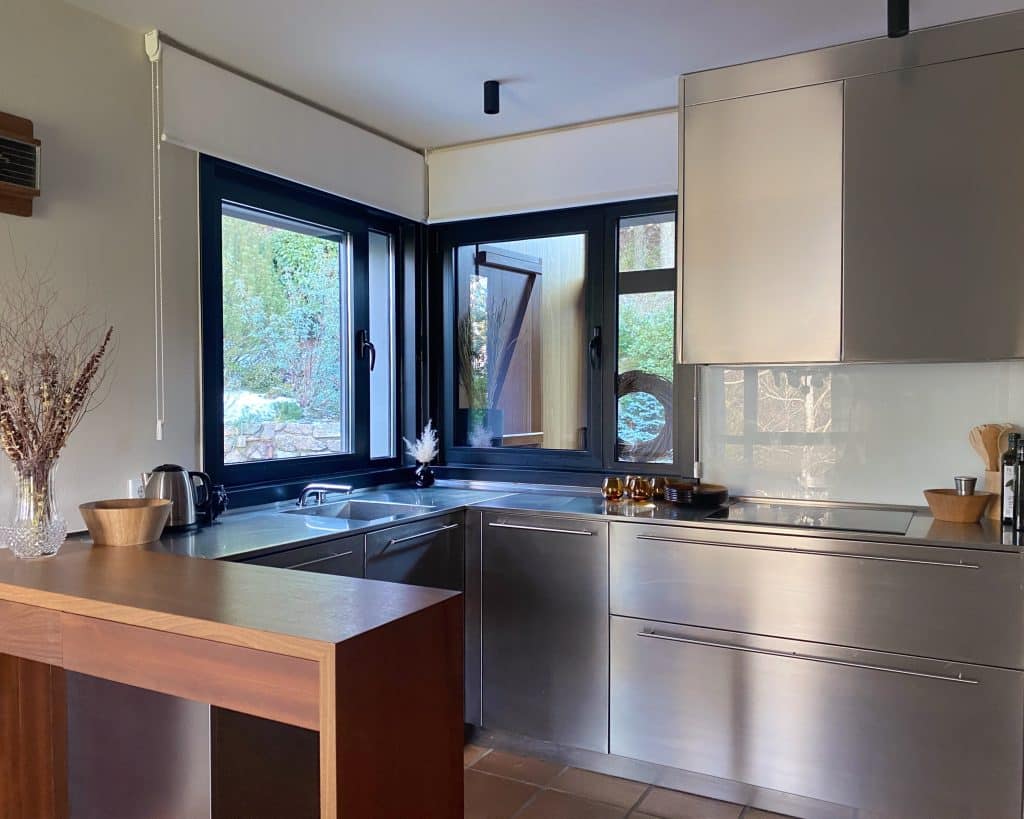 CASABREZO madrid spain modern location house 29