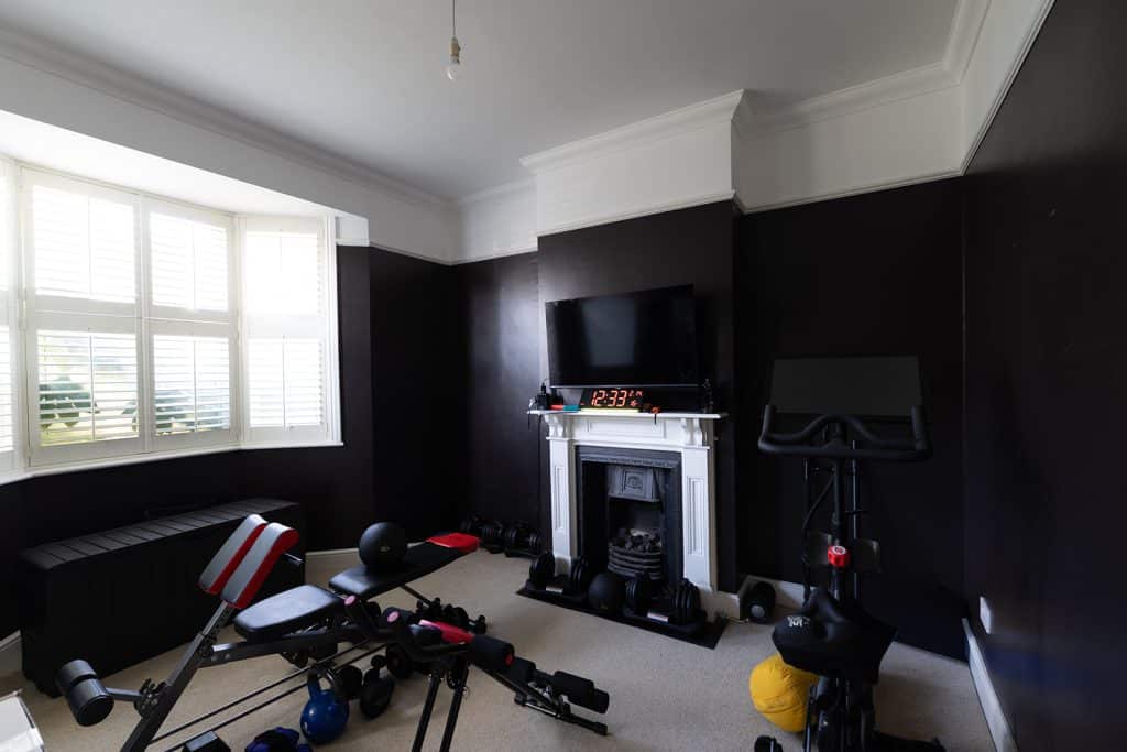 COWSLIP east london large shoot location house R52 9264