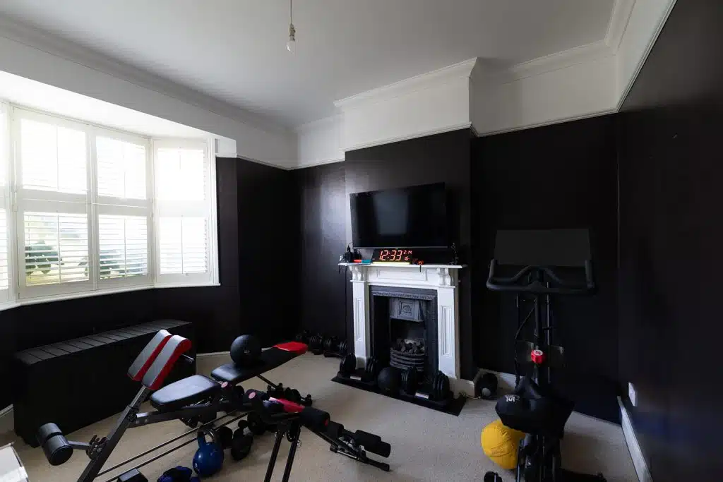 COWSLIP east london large shoot location house R52 9264