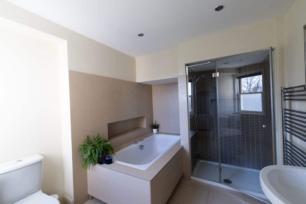 COWSLIP east london large shoot location house R52 9273