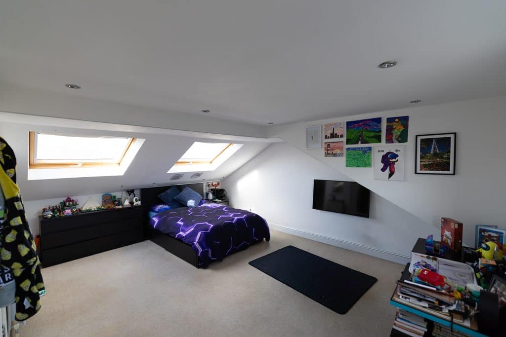 COWSLIP east london large shoot location house R52 9289