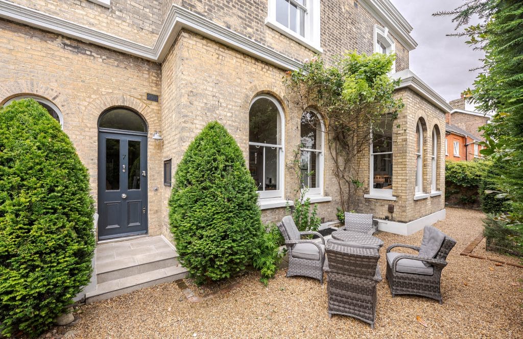 CRYSTAL PALACE HOUSE south east london luxury location house Location Creation: Crystal Palace: front outdoor seating