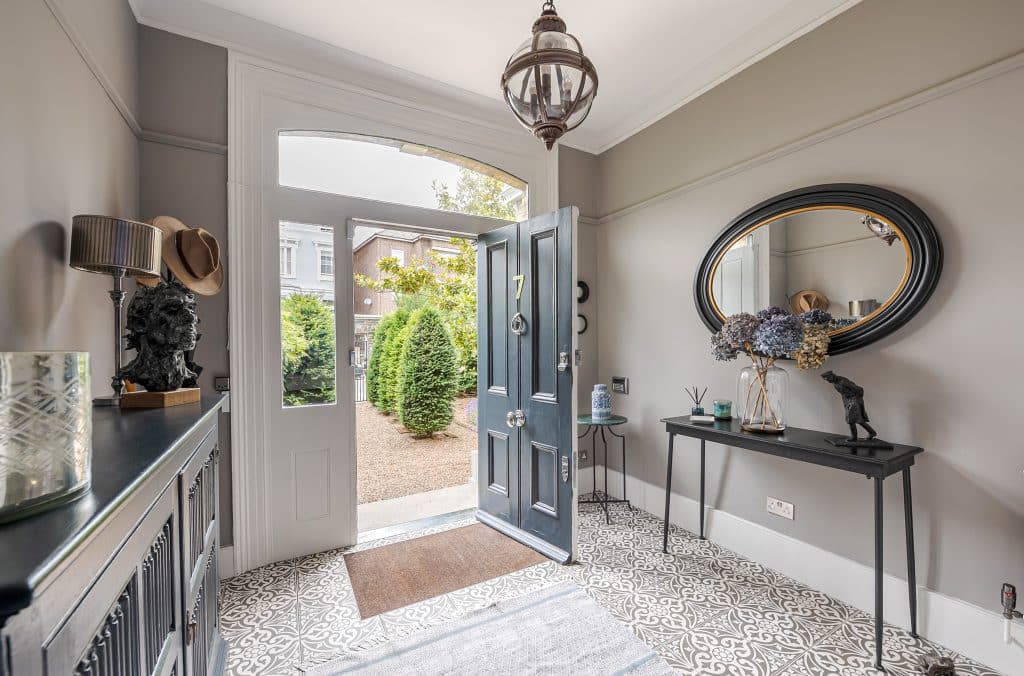 CRYSTAL PALACE HOUSE south east london luxury location house Location Creation: Crystal Palace: front reception