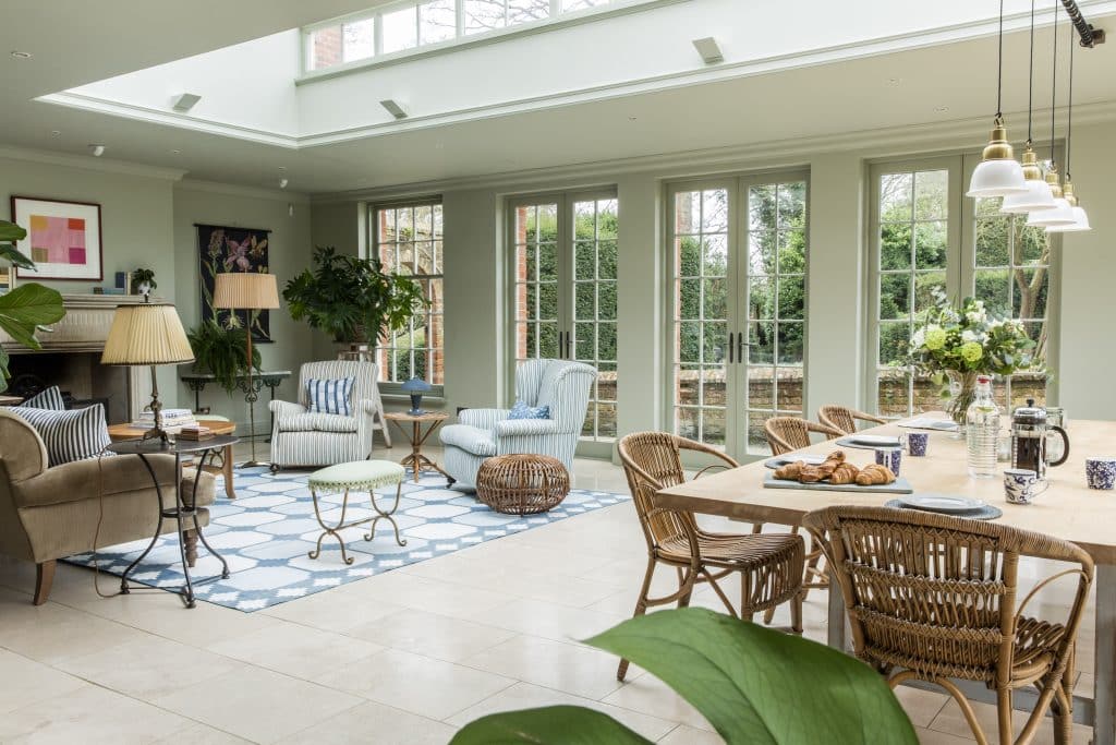 GEORGIAN MANOR berkshire large country location house Charlie McKay 1786