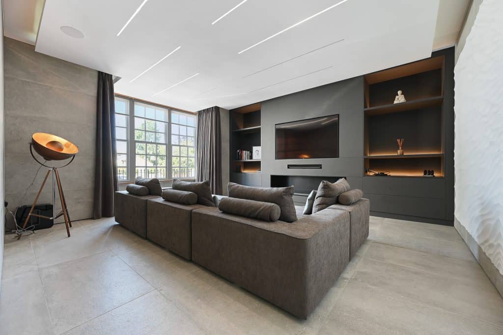 HARROW HOUSE large contempoary victorian location house West Hill house Living Room 2