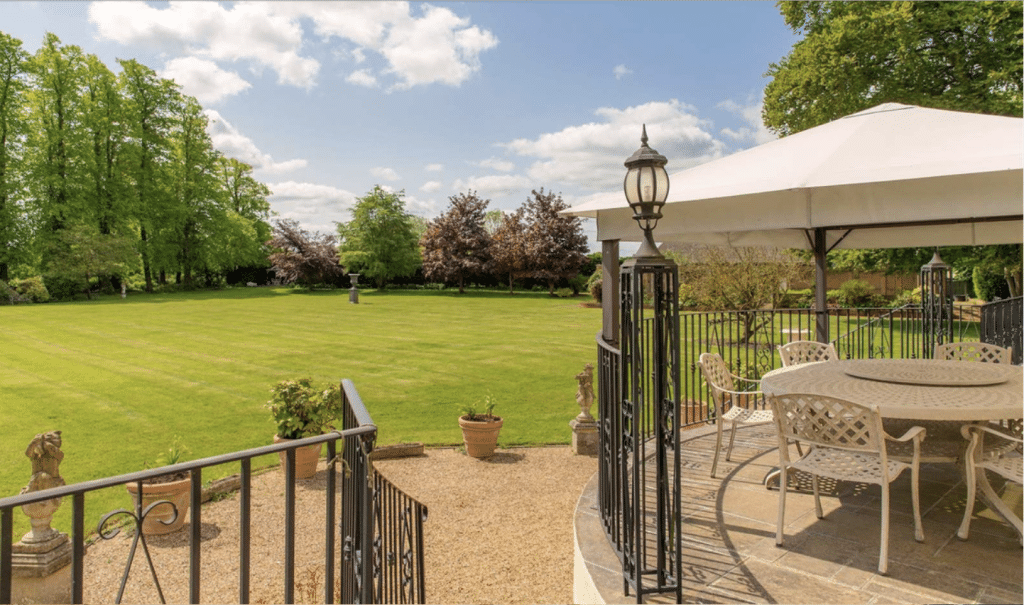 LANGLEY LODGE country hertfordshire location houseScreenshot 2026 02 12 at 14.55.38