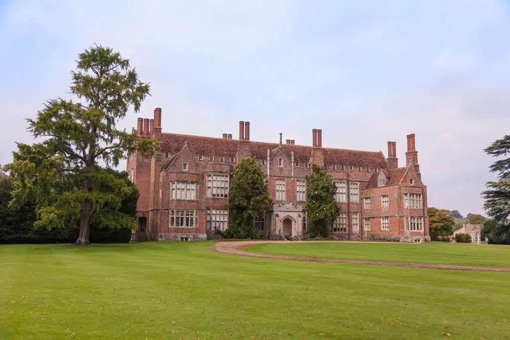 MAPLEDURHAM ESTATE reading stately manor house shoot location Mapledurham House