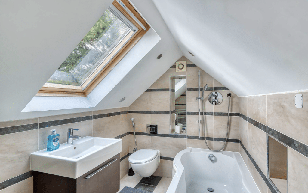 PINNER HOUSE Harrow location house family home 8