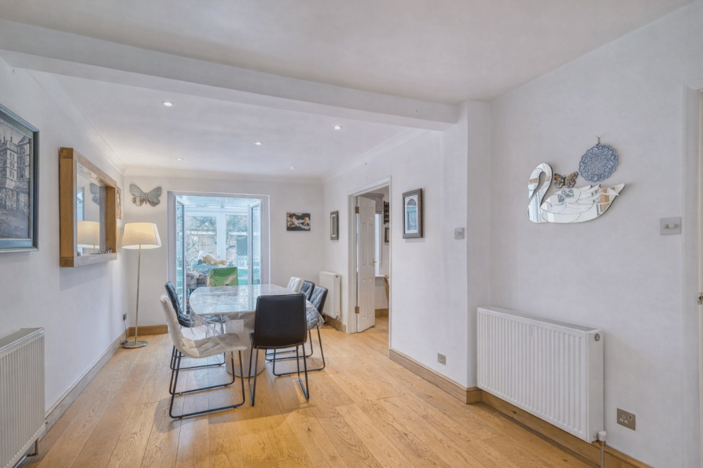 PINNER HOUSE Harrow location house family home kitchen