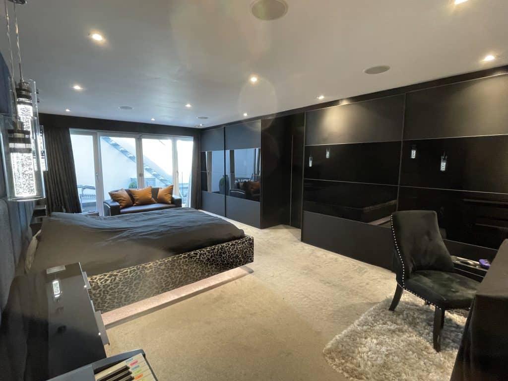SOUTH LODGE modern buckinghamshire shoot location house Basement bedroom 2