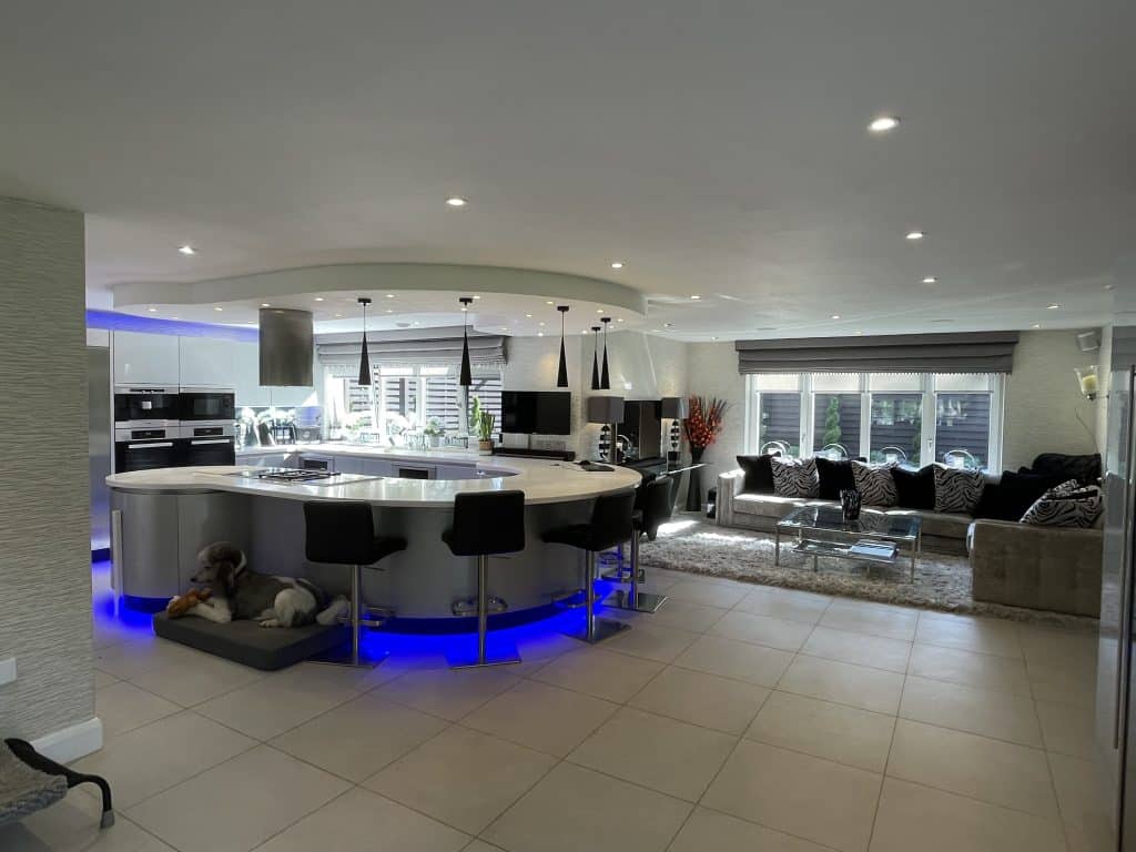 SOUTH LODGE modern buckinghamshire shoot location house Kitchen 3