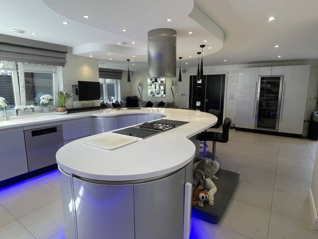 SOUTH LODGE modern buckinghamshire shoot location house kitchen 2