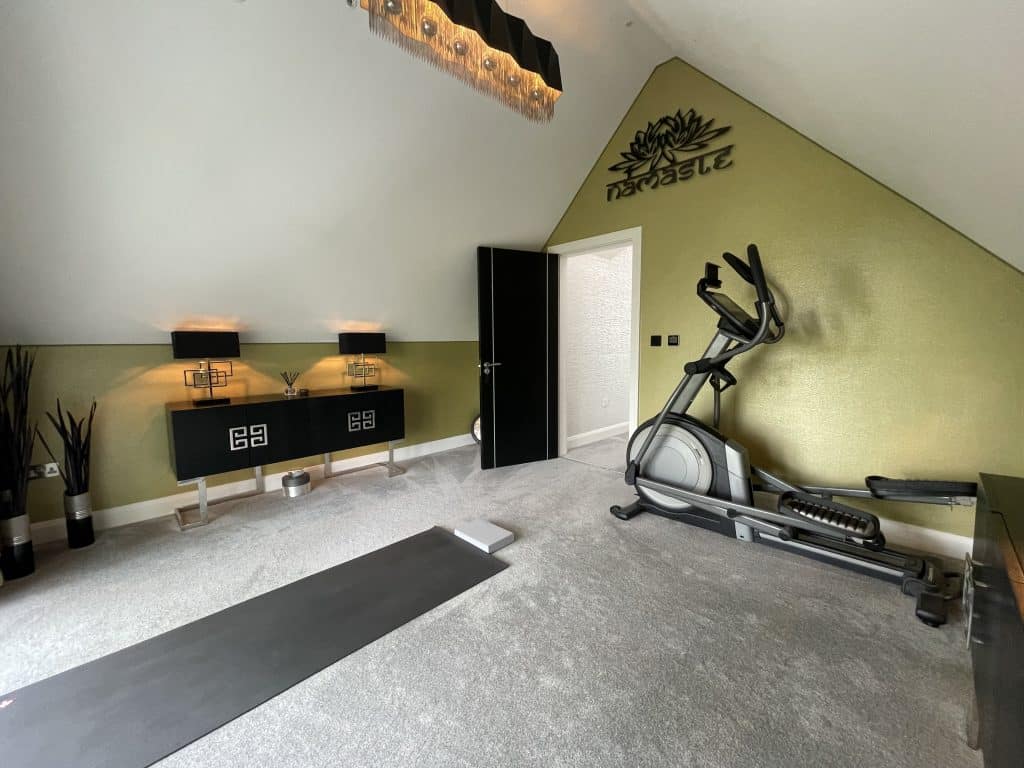 SOUTH LODGE modern buckinghamshire shoot location house zen room