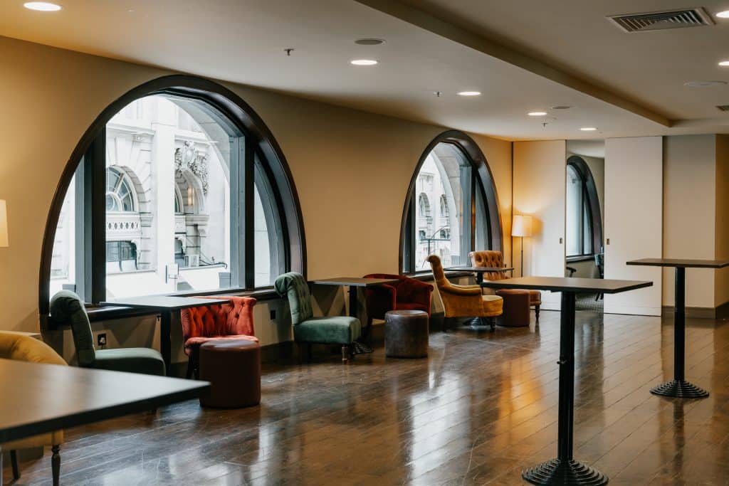 ART DECO PLACE grade ii listed london venue location hire S&S BankingHall Apr25 06735