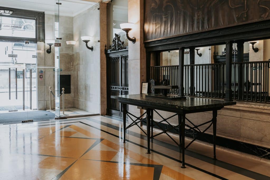 ART DECO PLACE grade ii listed london venue location hire S&S BankingHall Apr25 07007
