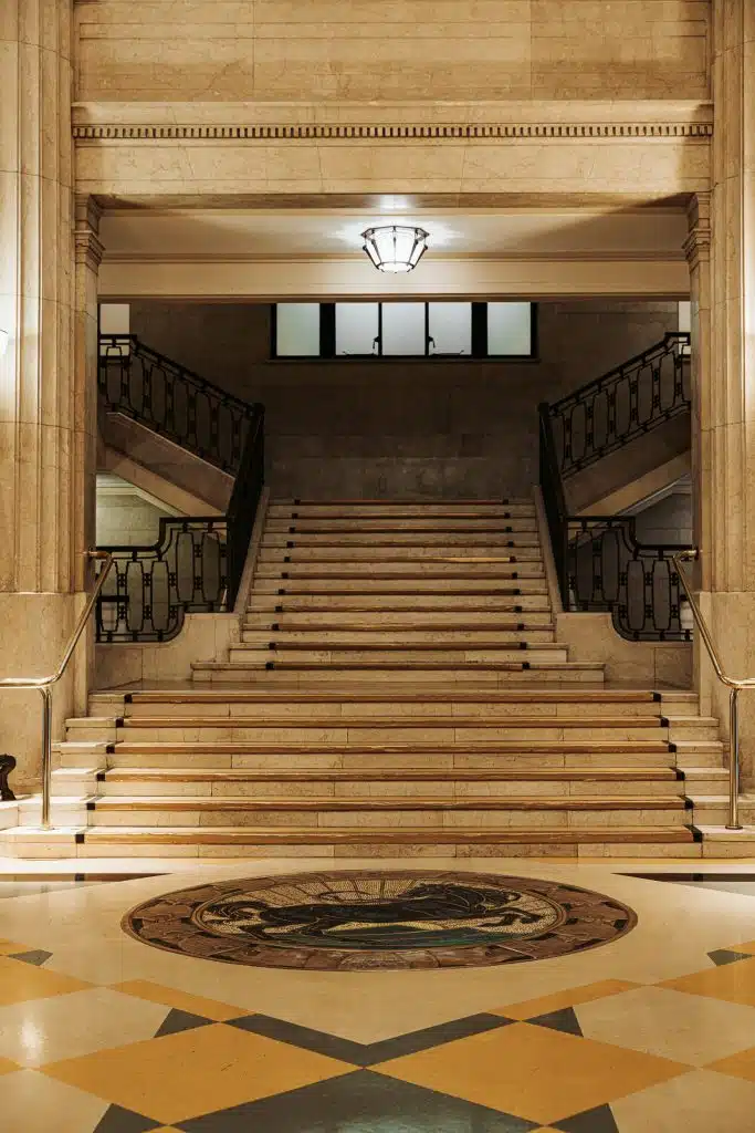 ART DECO PLACE grade ii listed london venue location hire S&S BankingHall Apr25 07184