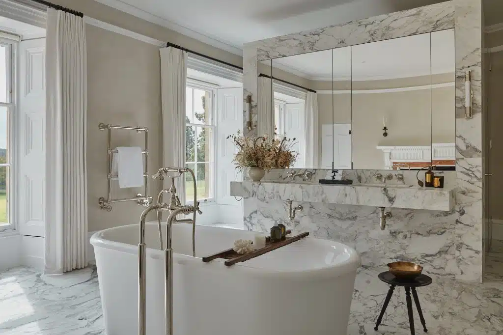 BENHAM PARK Newbury countryside shoot location Benham Bathroom