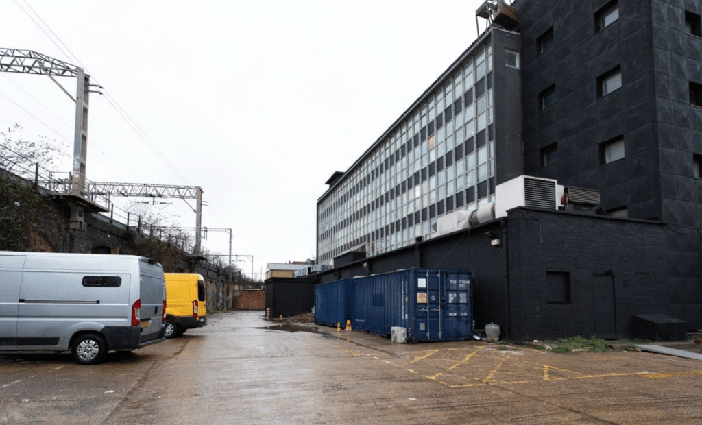 BETHNAL GREEN CAR PARK east london shoot location unit base Screenshot 2026 03 03 at 14.39.32
