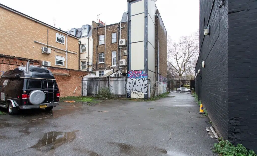 BETHNAL GREEN CAR PARK east london shoot location unit base Screenshot 2026 03 03 at 14.39.59