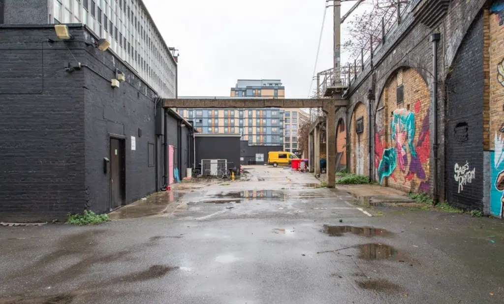 BETHNAL GREEN CAR PARK east london shoot location unit base Screenshot 2026 03 03 at 14.40.10