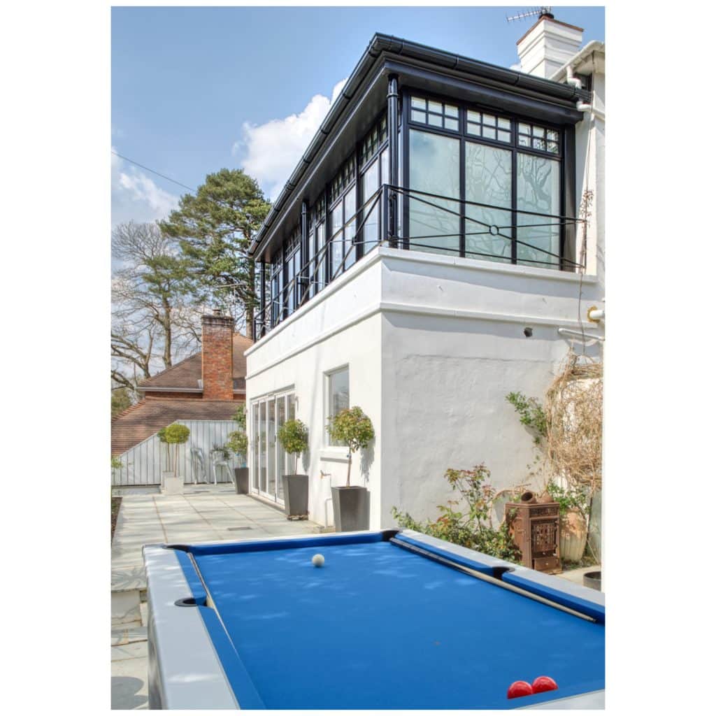 BLUE SHUTTER HOUSE hampshire bright modern location house 023 BackOfHouse pooltable