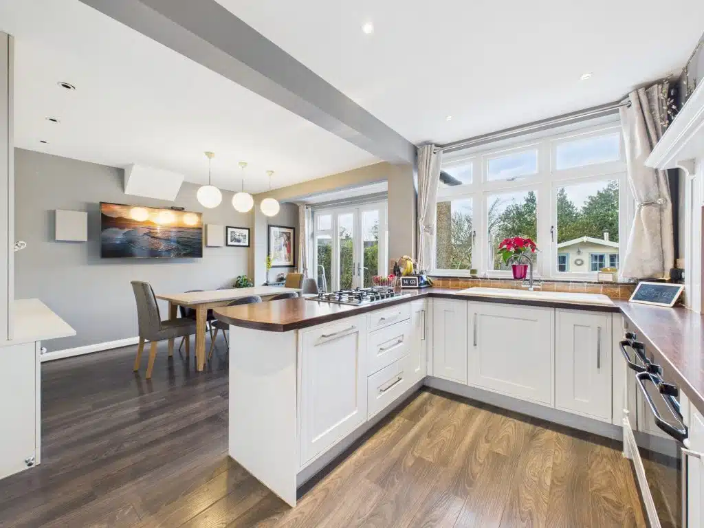 BROOMSFIELD hertfordshire neutral location house CAM02119G0 PR0526 STILL005