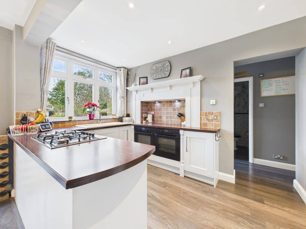 BROOMSFIELD hertfordshire neutral location house CAM02119G0 PR0526 STILL008