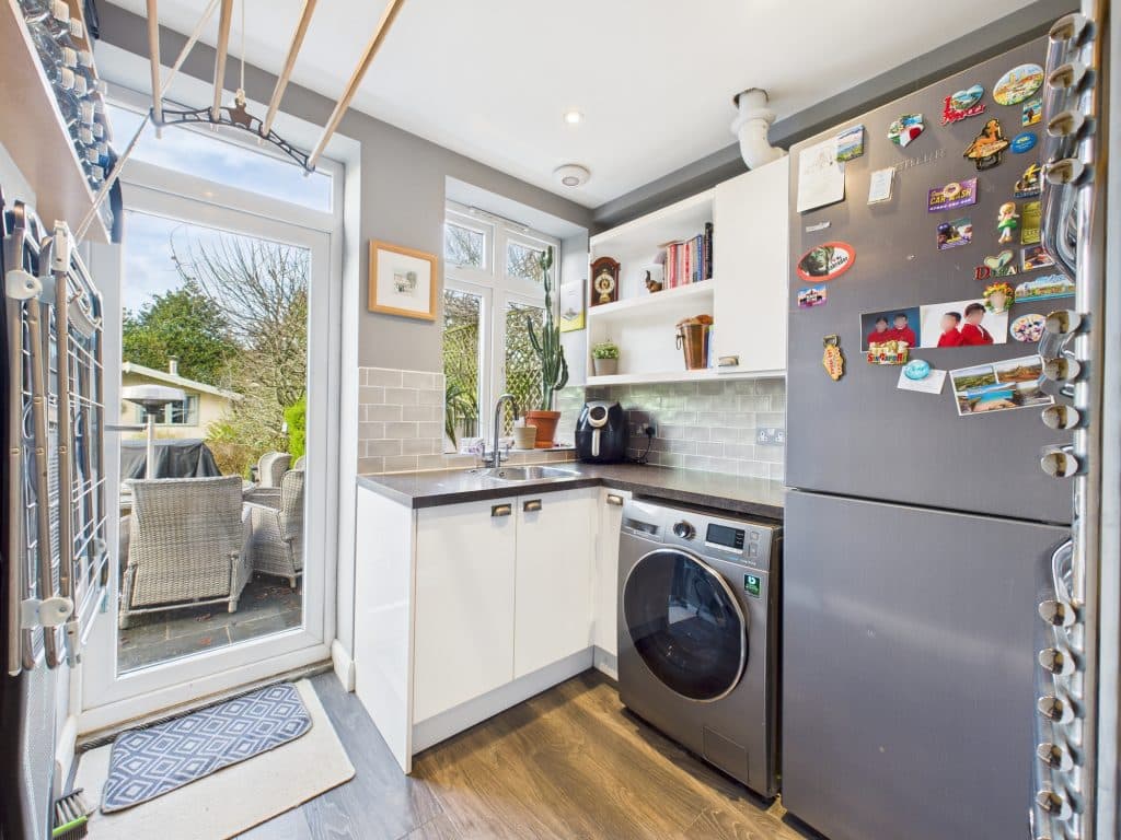 BROOMSFIELD hertfordshire neutral location house CAM02119G0 PR0526 STILL010