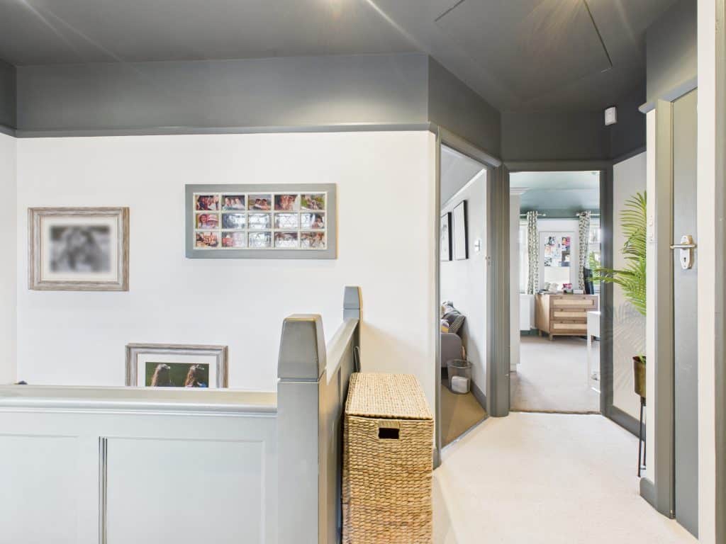 BROOMSFIELD hertfordshire neutral location house CAM02119G0 PR0526 STILL018