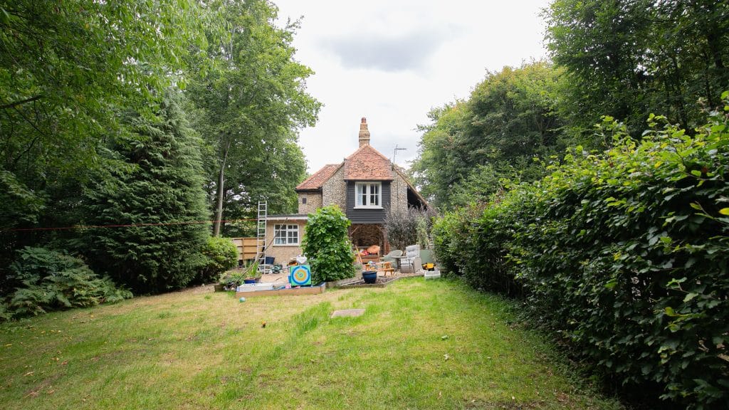 Berkhamstead Estate - Multi use film site - build space, unit base, private roads 10