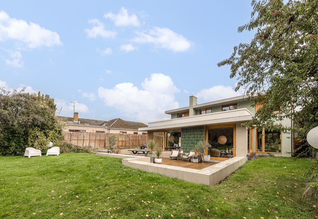 HENLEY HOUSE architecturally designed shoot home reading Location Creation:Henley House RG9:Garden 2