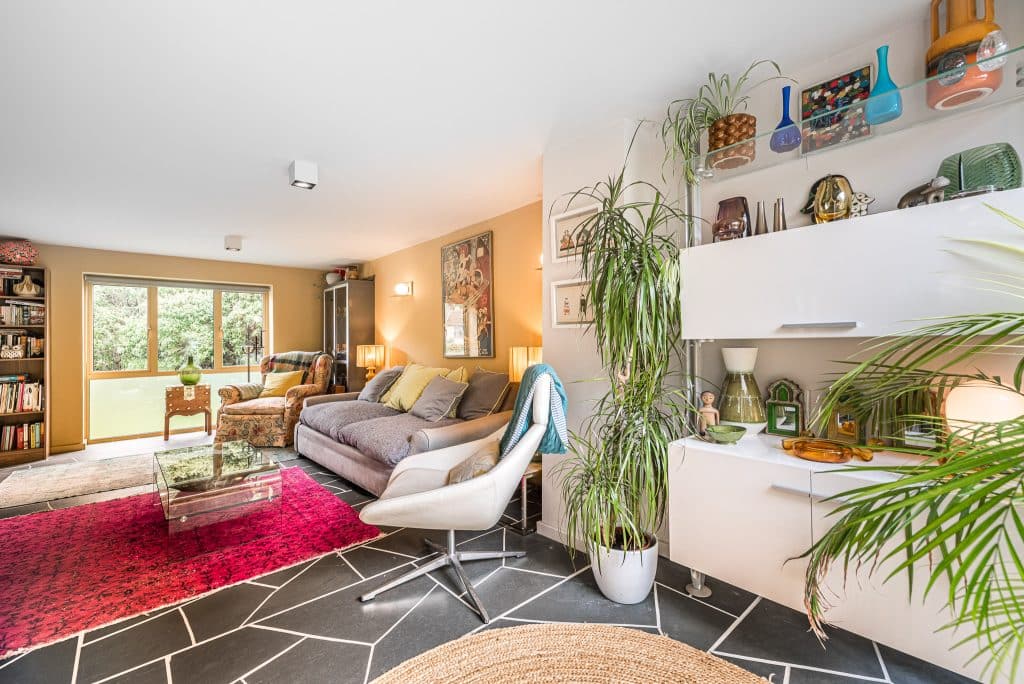 HENLEY HOUSE architecturally designed shoot home reading Location Creation:Henley House RG9:TV room 2