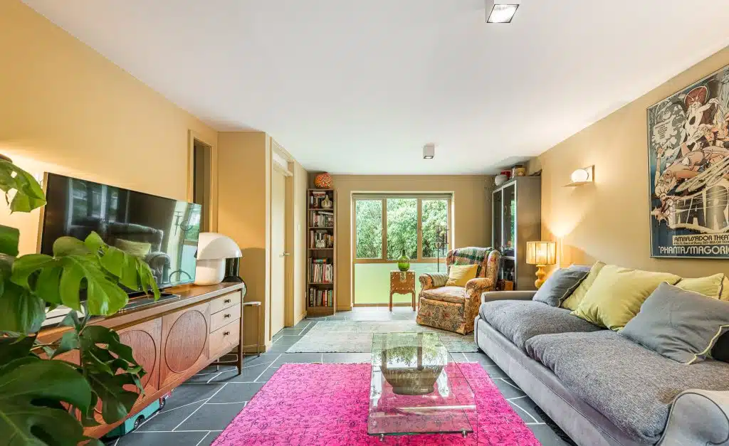 HENLEY HOUSE architecturally designed shoot home reading Location Creation:Henley House RG9:TV room 3