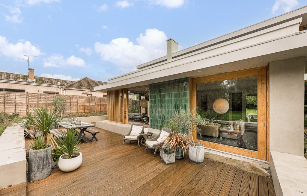 HENLEY HOUSE architecturally designed shoot home reading Location Creation:Henley House RG9:Terrace 2
