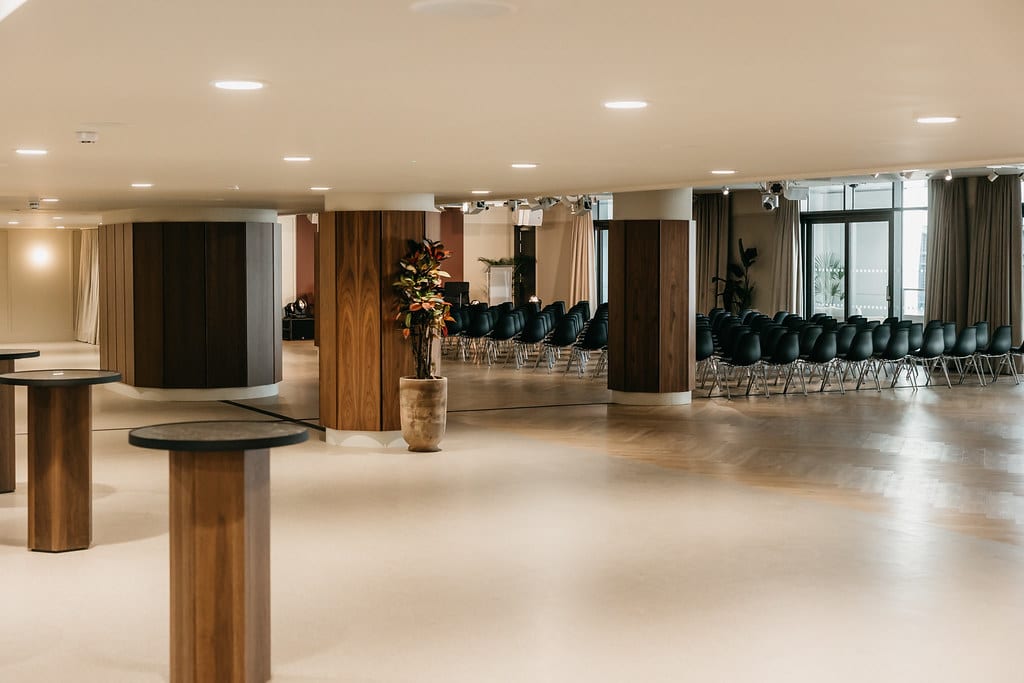 LANDING CANARY WHARF east london venue commercial space 260305 landingcanarywharf spacesstories siennalorrainegray 1609 55141810274 l