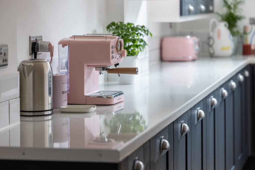 LND STUDIO west london creative space colourful bright shoot location LND Studio 049