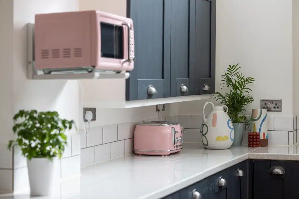 LND STUDIO west london creative space colourful bright shoot location LND Studio 050