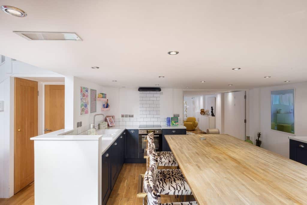 LND STUDIO west london creative space colourful bright shoot location LND Studio 053